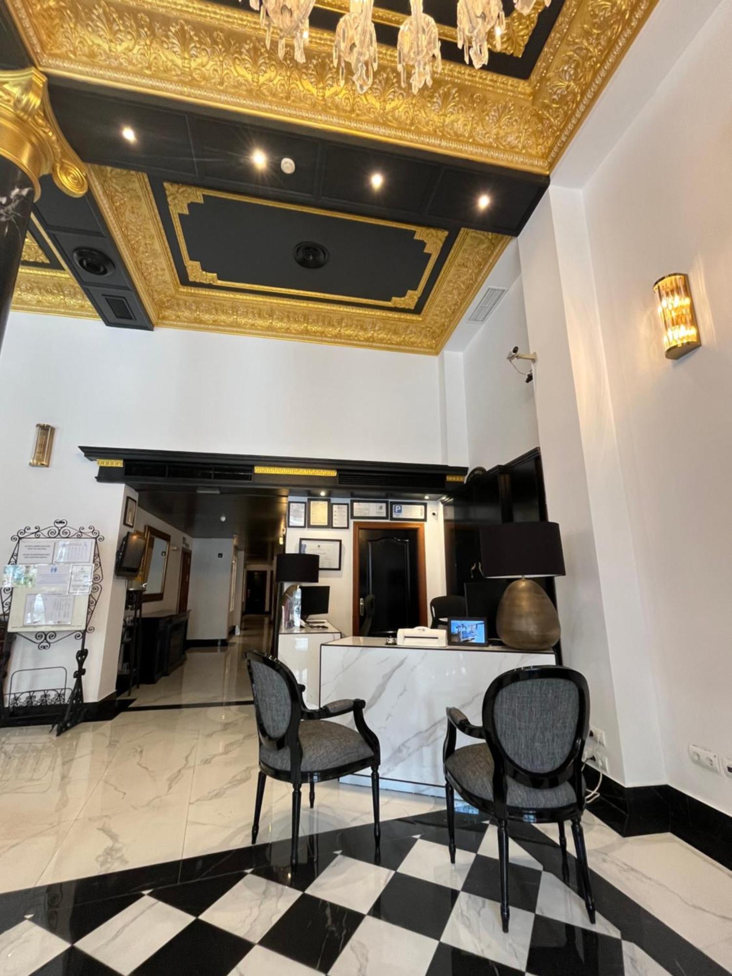 塞维利亚阿德里亚诺精品酒店 外观 照片